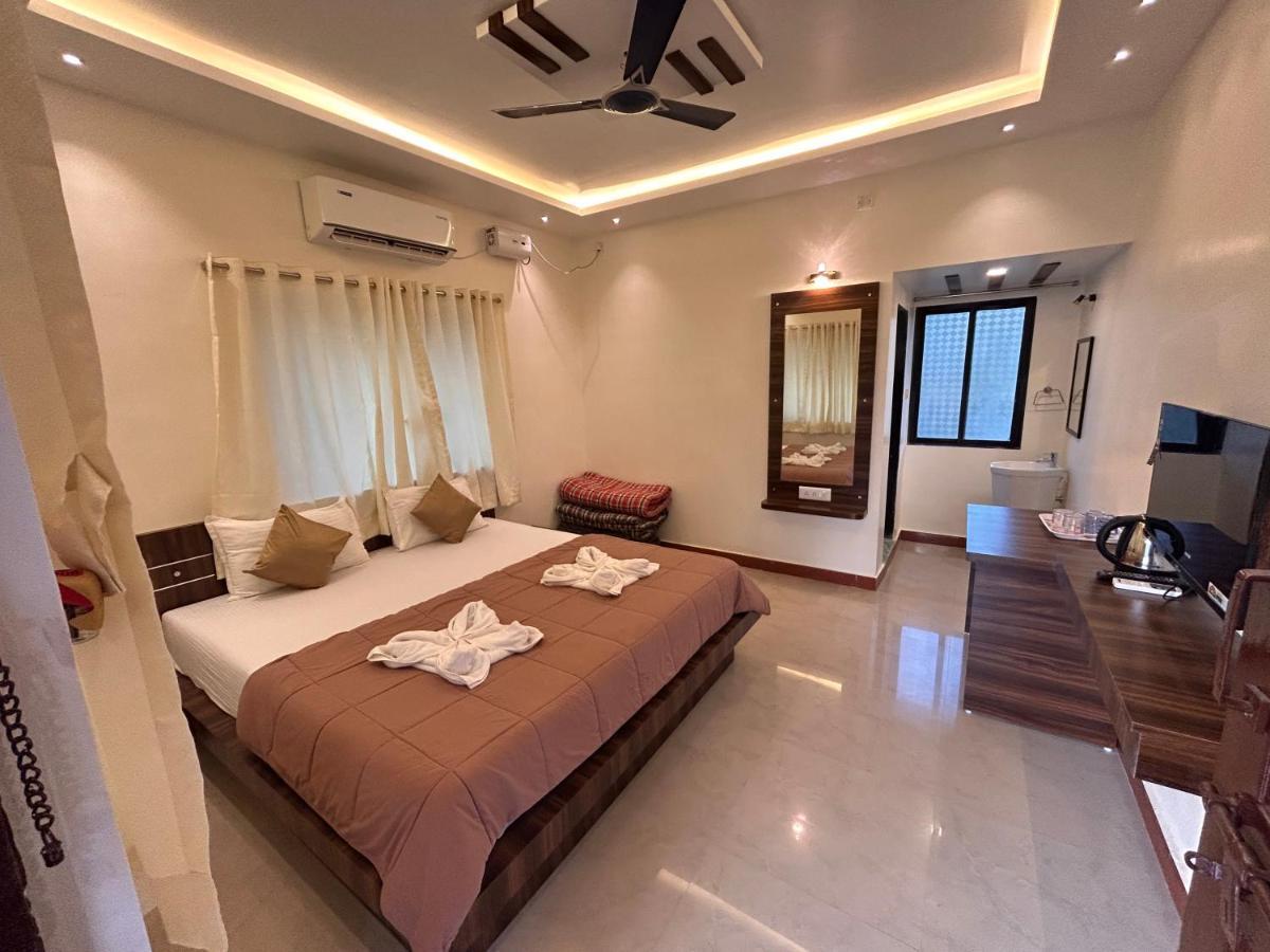 The Beach Hive Resort Kashid Exterior photo