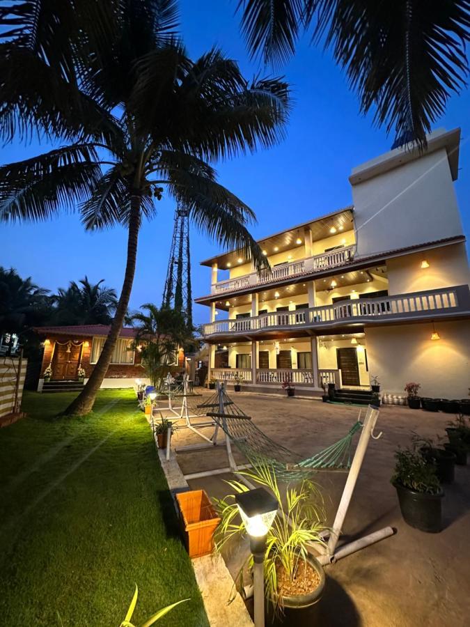 The Beach Hive Resort Kashid Exterior photo