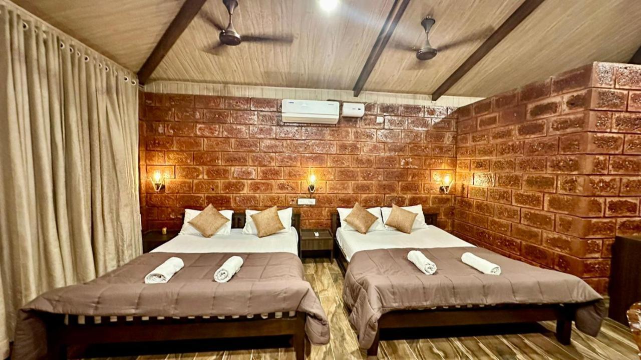 The Beach Hive Resort Kashid Exterior photo