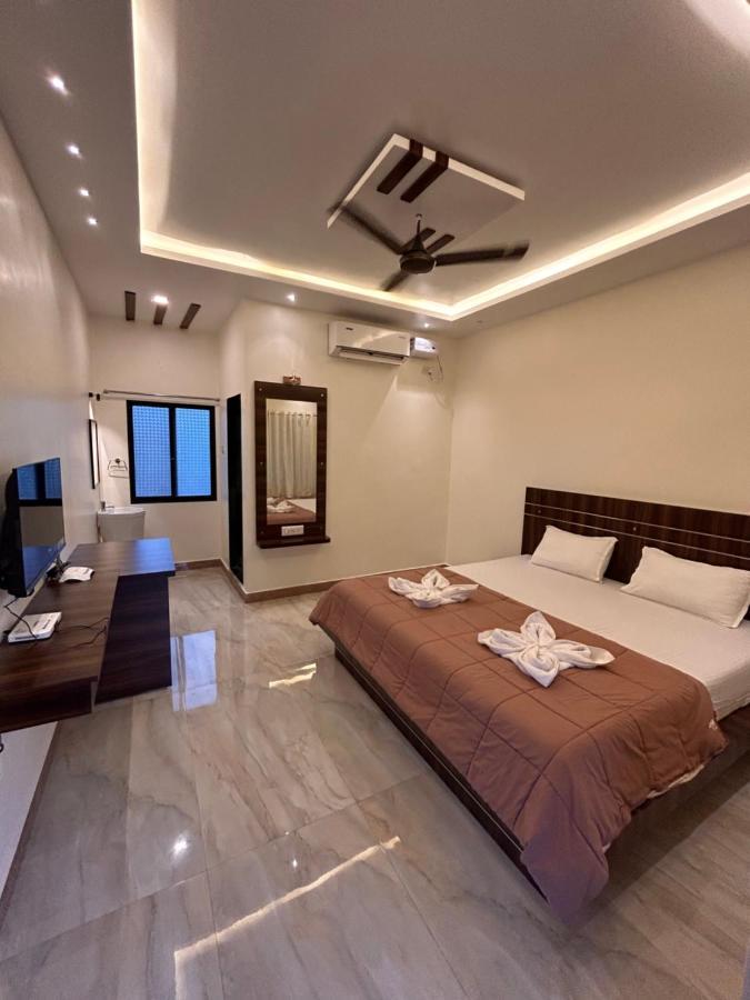 The Beach Hive Resort Kashid Exterior photo