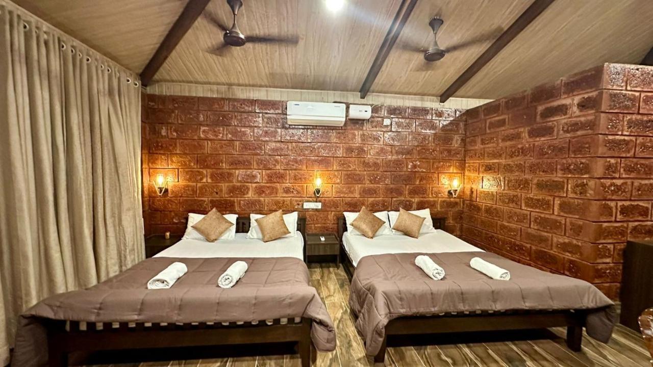 The Beach Hive Resort Kashid Exterior photo