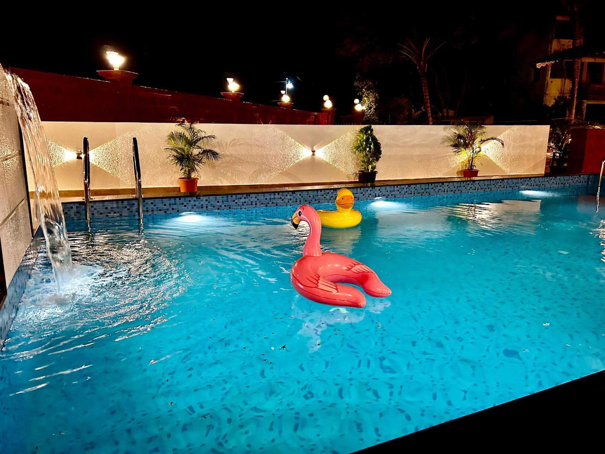 The Beach Hive Resort Kashid Exterior photo
