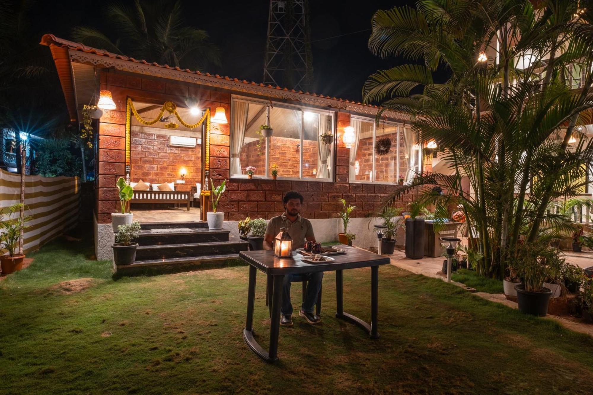 The Beach Hive Resort Kashid Exterior photo